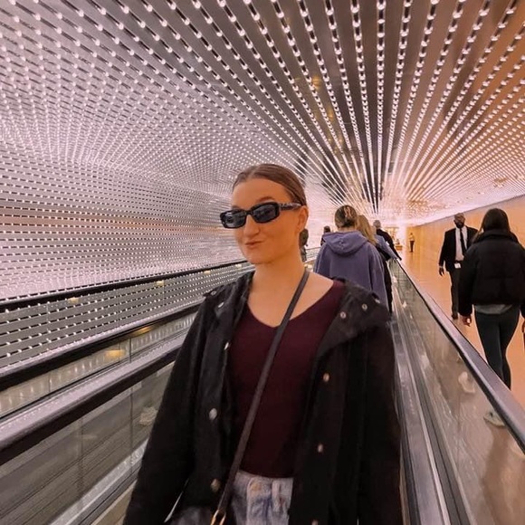 Meet your Posher, Lexie - Picture 4 of 5